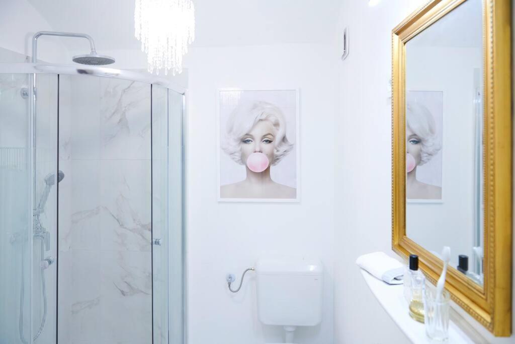 Апартаменты White Bliss Hideaway Любляна Экстерьер фото